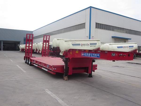 LHL9374TDP型低平板半掛車